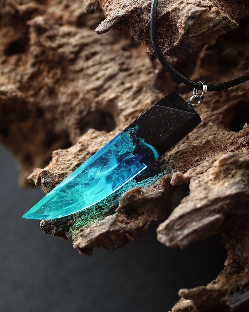 Wood resin pendant Aurora borealis Glow in the dark